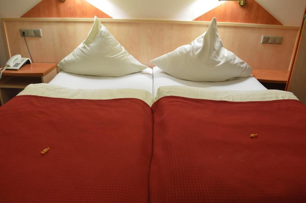 Abant Hotel Frankfurt Obertshausen Rum bild